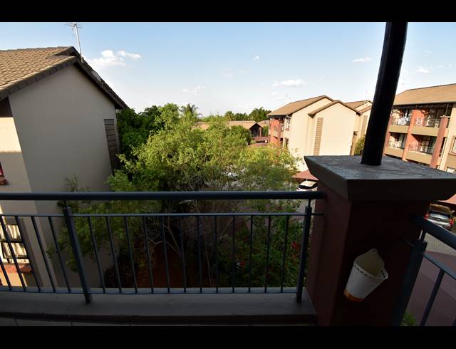 2 BEDROOM APARTMENT FOR SALE IN NORTH RIDING